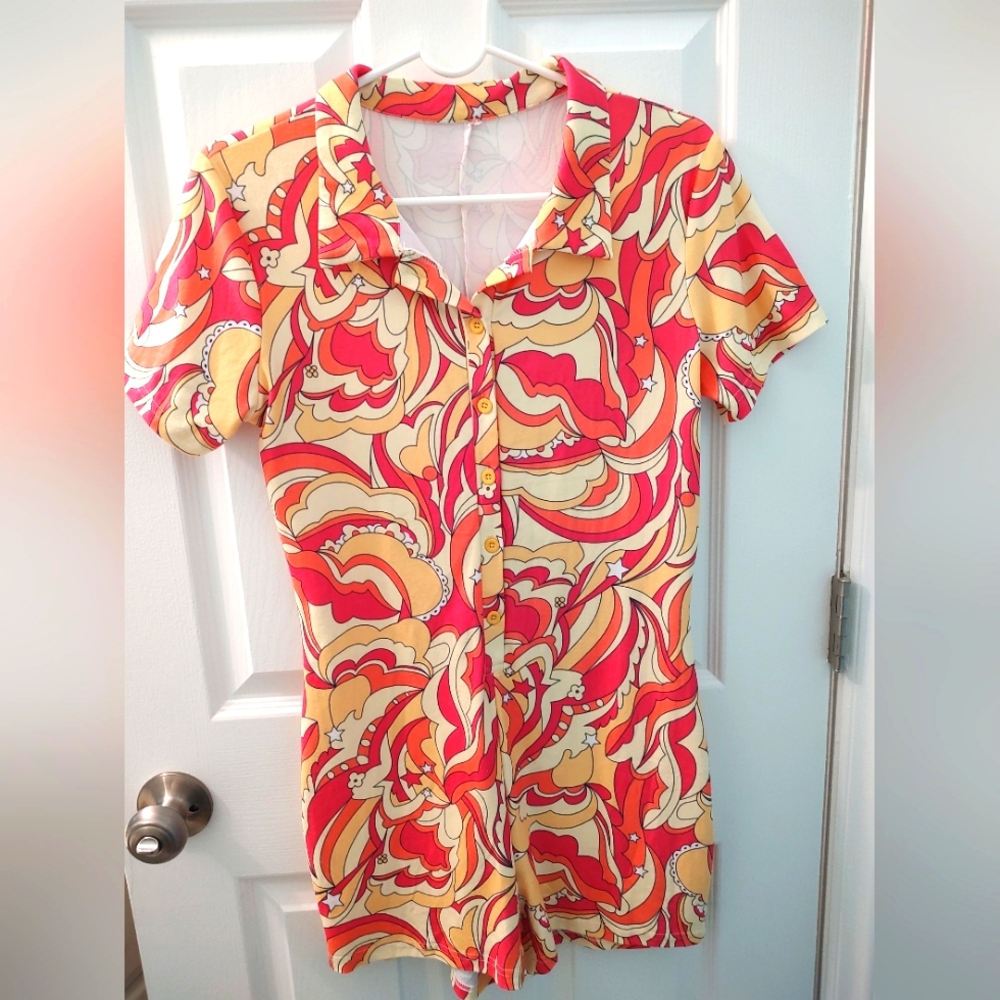 Retro-Design Pink and Yellow Romper Size XL